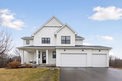 4746 Maas Ct, Minnetrista, MN, 55375-4404 | Card Image