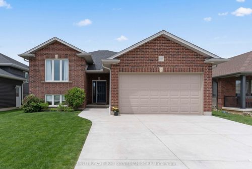 246 South St, Glencoe, ON, N0L1M0 | Card Image