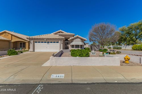8432 W Charter Oak Rd, Peoria, AZ, 85381-8120 | Card Image