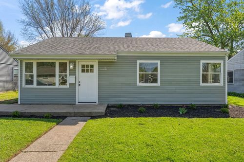 11 N Guyer St, Hobart, IN, 46342-4021 | Card Image