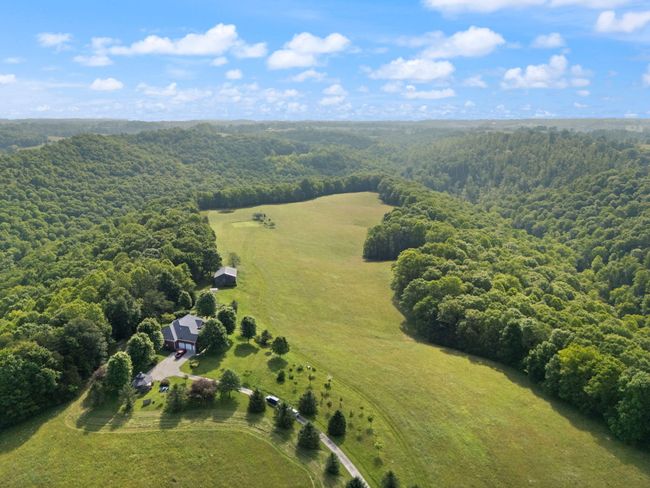 225 Hilltop Rd, Home with 3 bedrooms, 3 bathrooms and null parking in East Bernstadt KY | Image 77