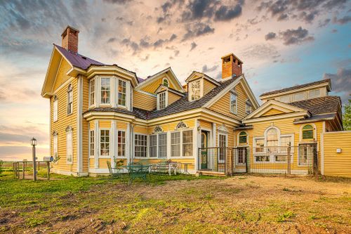 6251 W East Rd, SCALES MOUND, IL, 61075-9222 | Card Image