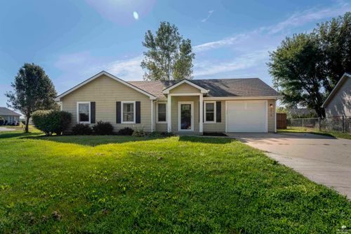 216 Brookvalley Drive, Manhattan, KS, 66502 | Card Image
