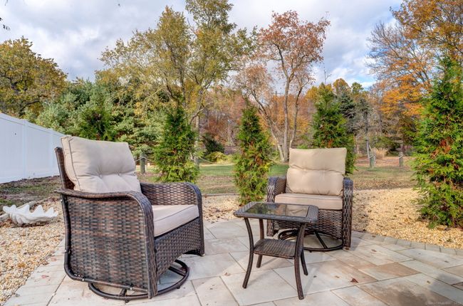 308 Old Colony Rd, House other with 2 bedrooms, 1 bathrooms and 6 parking in Old Lyme CT | Image 10