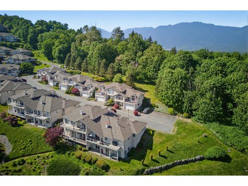 46-8590 Sunrise Drive, Chilliwack, BC, V2R3Z4 | Card Image
