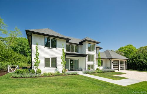 21 Lily Pond Dr, Sag Harbor, NY, 11963-3812 | Card Image