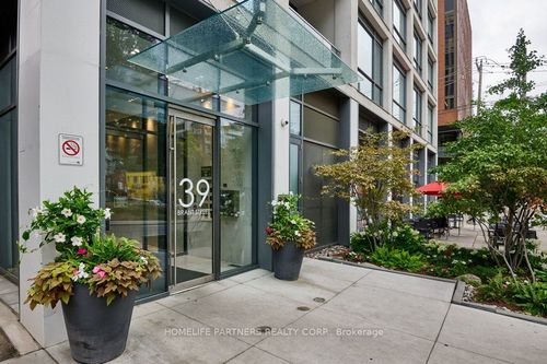 605-39 Brant St, Toronto, ON, M5V0M8 | Card Image