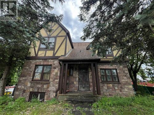 320 2nd St E, Cornwall, ON, K6H1Y9 | Card Image