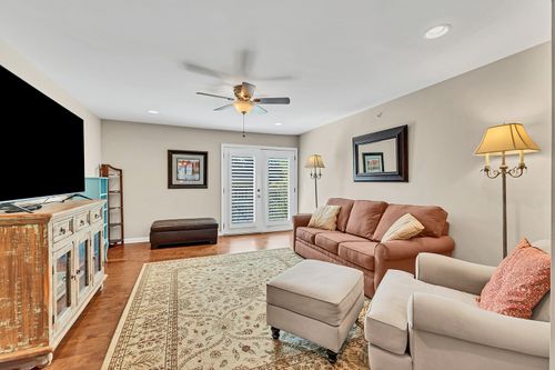 apt-26-4487 Post Pl, Nashville, TN, 37205-1622 | Card Image