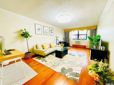 6-E - 99-06 58th Avenue, Home with 2 bedrooms, 1 bathrooms and null parking in Corona NY | Image 2