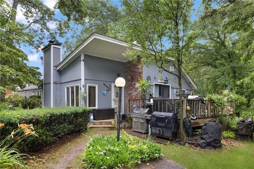 29 Weaver Road, Johnston, RI, 02919 | Card Image