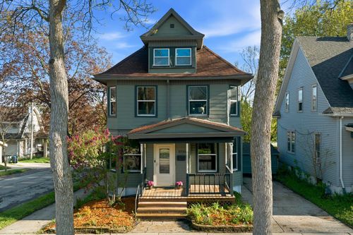3730 W Mount Vernon Ave, Milwaukee, WI, 53208-3719 | Card Image
