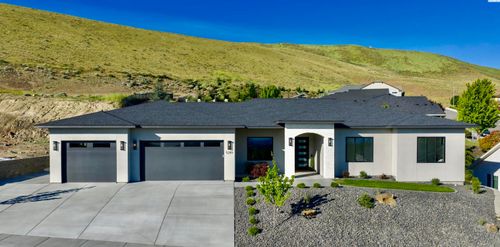 5289 S Quincy Pl, Kennewick, WA, 99337-4076 | Card Image