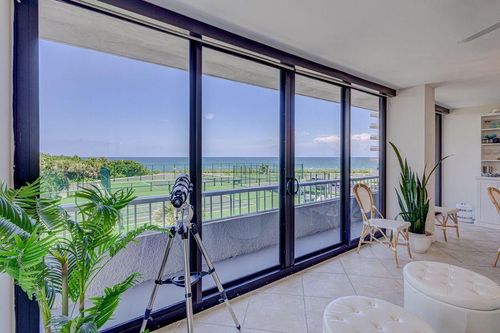 3c-5550 N Ocean Dr, Riviera Beach, FL, 33404-2513 | Card Image