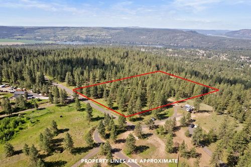 6601 Stony Way, Nine Mile Falls, WA, 99026-5142 | Card Image