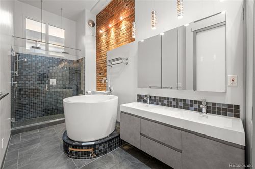 unit-3-1510 Wazee St, Denver, CO, 80202-5936 | Card Image