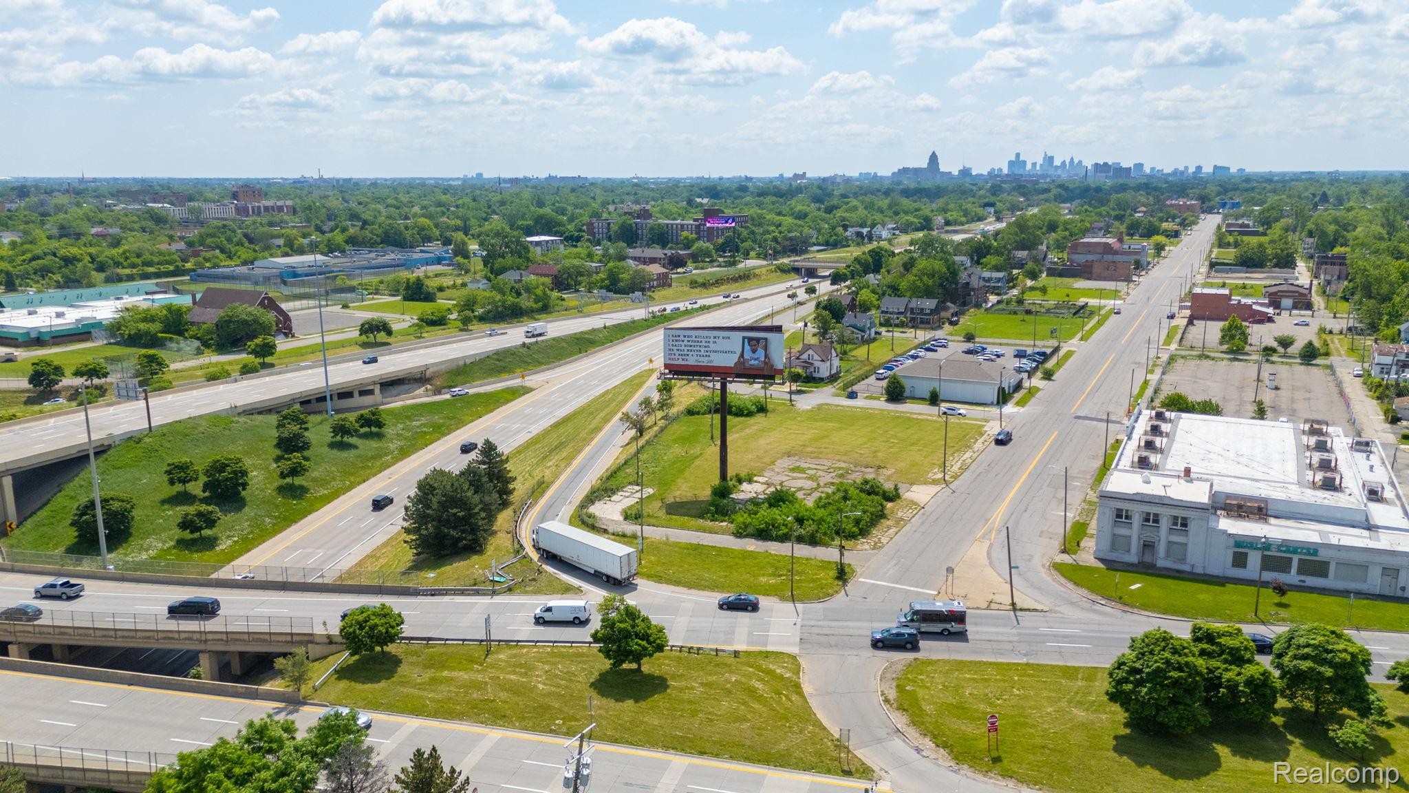 Land in Detroit 5