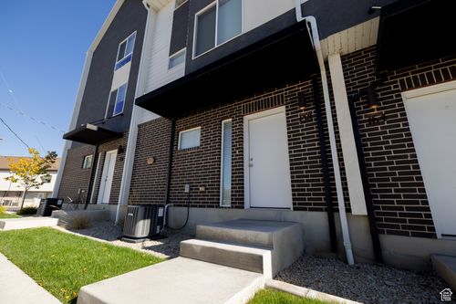 158 S Bushnell Way, Clearfield, UT, 84015-2793 | Card Image