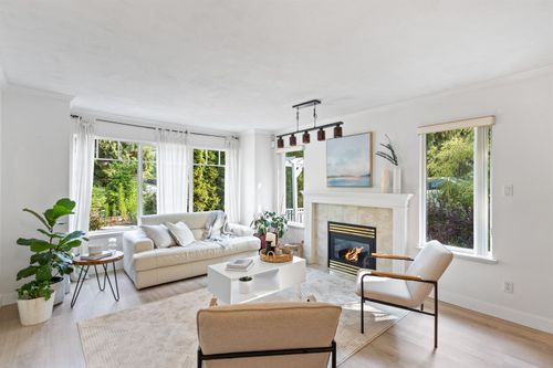 869 Seymour Blvd, North Vancouver, BC, V7J2J7 | Card Image