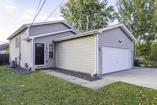 6012 240th Ave, SALEM, WI, 53168-9609 | Card Image