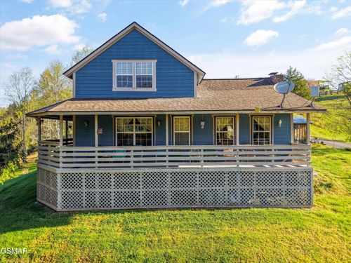 2501 Valley View Rd, Dandridge, TN, 37725-6941 | Card Image