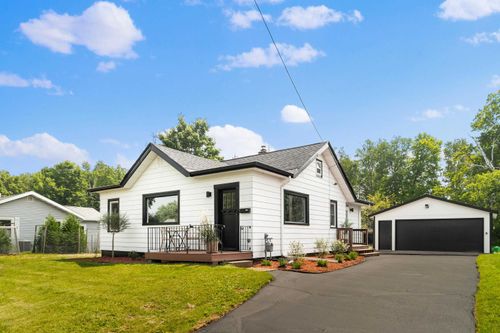310 E Chisholm St, Duluth, MN, 55803-1519 | Card Image