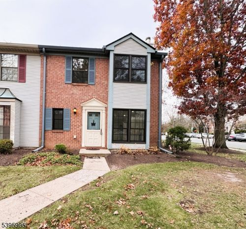 1-1 Lyon Ln, FRANKLIN PARK, NJ, 08823-1332 | Card Image