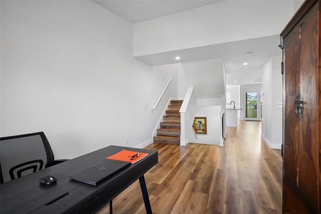 2383 Hanover Dr, Townhouse with 2 bedrooms, 3 bathrooms and null parking in DUNEDIN FL | Image 16