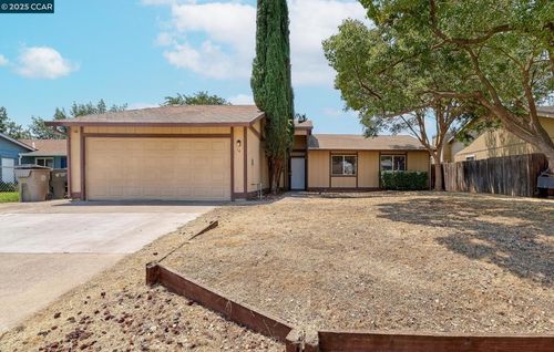 14 La Jacque Ct, Sacramento, CA, 95823-5524 | Card Image
