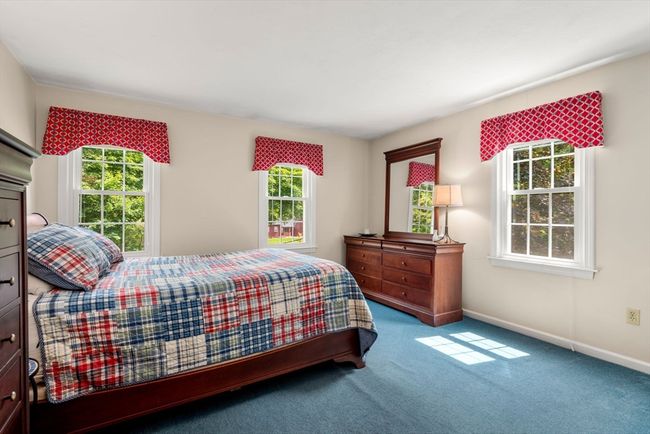 79 Medway St, House other with 4 bedrooms, 3 bathrooms and 6 parking in Norfolk MA | Image 22