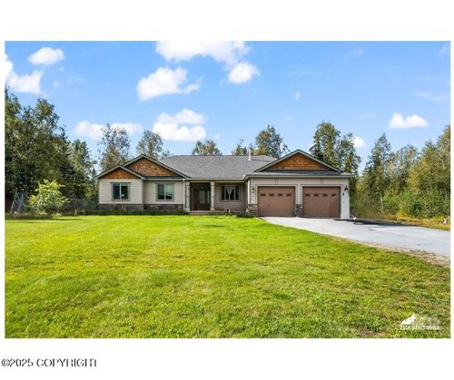 4006 N Farm Field Pl, Wasilla, AK, 99623-8900 | Card Image