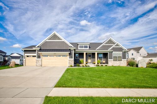 8025 Erie Dr, Byron Center, MI, 49315-9641 | Card Image
