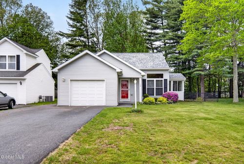 148 Goldfinch Ln, Ballston Spa, NY, 12020-2666 | Card Image