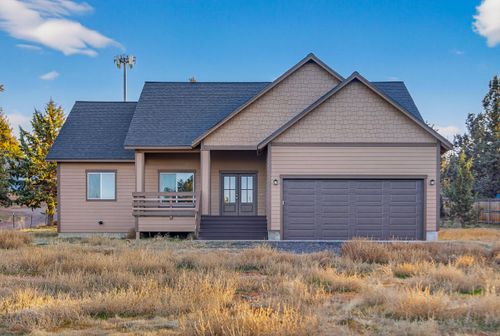 8111 Sw High Cone Dr, Terrebonne, OR, 97760-9324 | Card Image