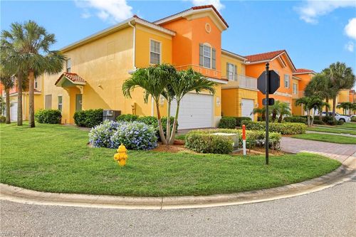101-16105 Via Solera Cir, FORT MYERS, FL, 33908-3824 | Card Image