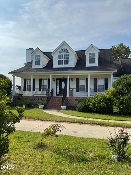 100 Blackberry Creek Dr, Willow Spring, NC, 27592-8525 | Card Image