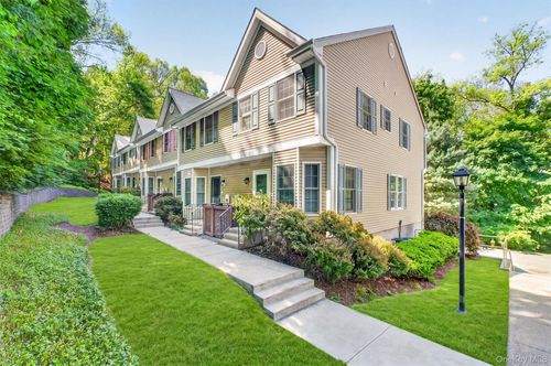 8-300 West St, Mount Kisco, NY, 10549-3347 | Card Image