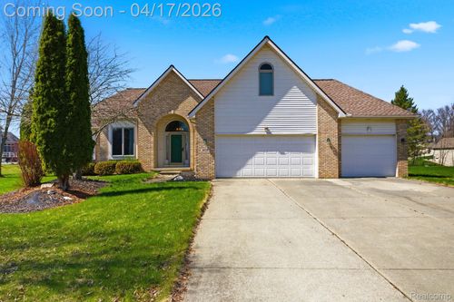 8378 Windstone Ct, Goodrich, MI, 48438-9225 | Card Image