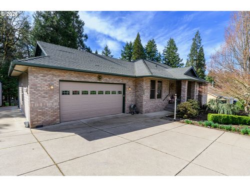 48482 E Meadow Way, Oakridge, OR, 97463-9654 | Card Image