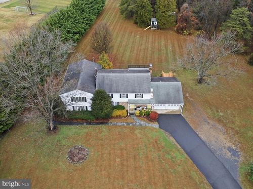 11130 Chapel Rd, FAIRFAX STATION, VA, 22039-1525 | Card Image