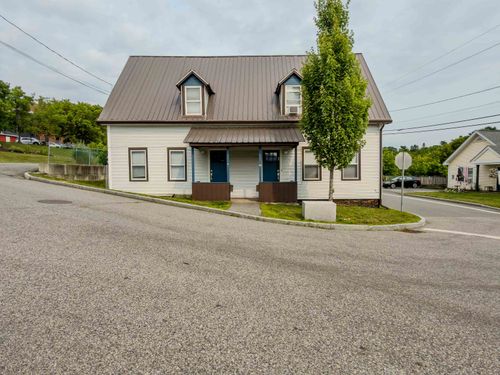 31-31-33 Saranac St, Littleton, NH, 03561-4029 | Card Image