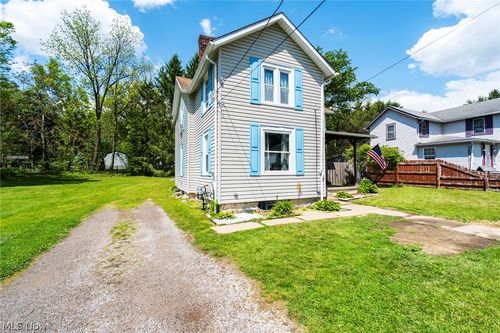 758 Summit St, Salem, OH, 44460-3822 | Card Image