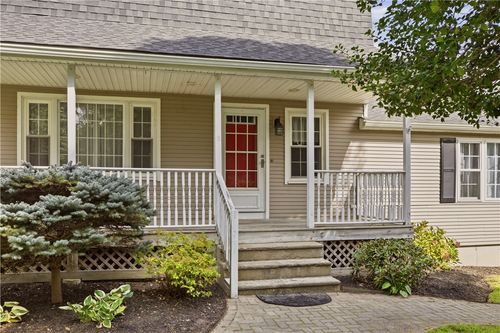 21 King Rd, Tiverton, RI, 02878-2779 | Card Image