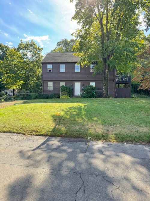 107 Chestnut St, Branford, CT, 06405-3750 | Card Image