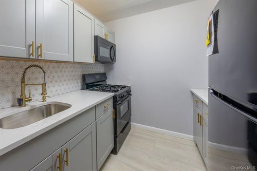 apt-2l-175 88th Ave, Jamaica, NY, 11432-5753 | Card Image