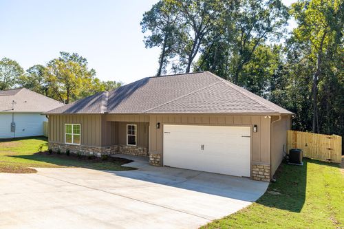 1905 Sandfort Rd, Phenix City, AL, 36869-6833 | Card Image