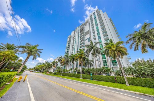 apt-902-7928 East Dr, North Bay Village, FL, 33141-5682 | Card Image