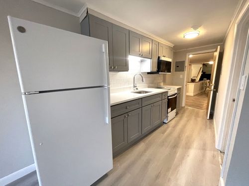 apt-5-31 Western Ave, Gloucester, MA, 01930-3656 | Card Image