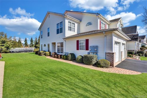 85 Constantine Way, Mount Sinai, NY, 11766-3006 | Card Image