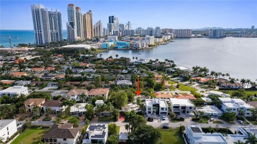 331 188th St, Sunny Isles Beach, FL, 33160-2412 | Card Image